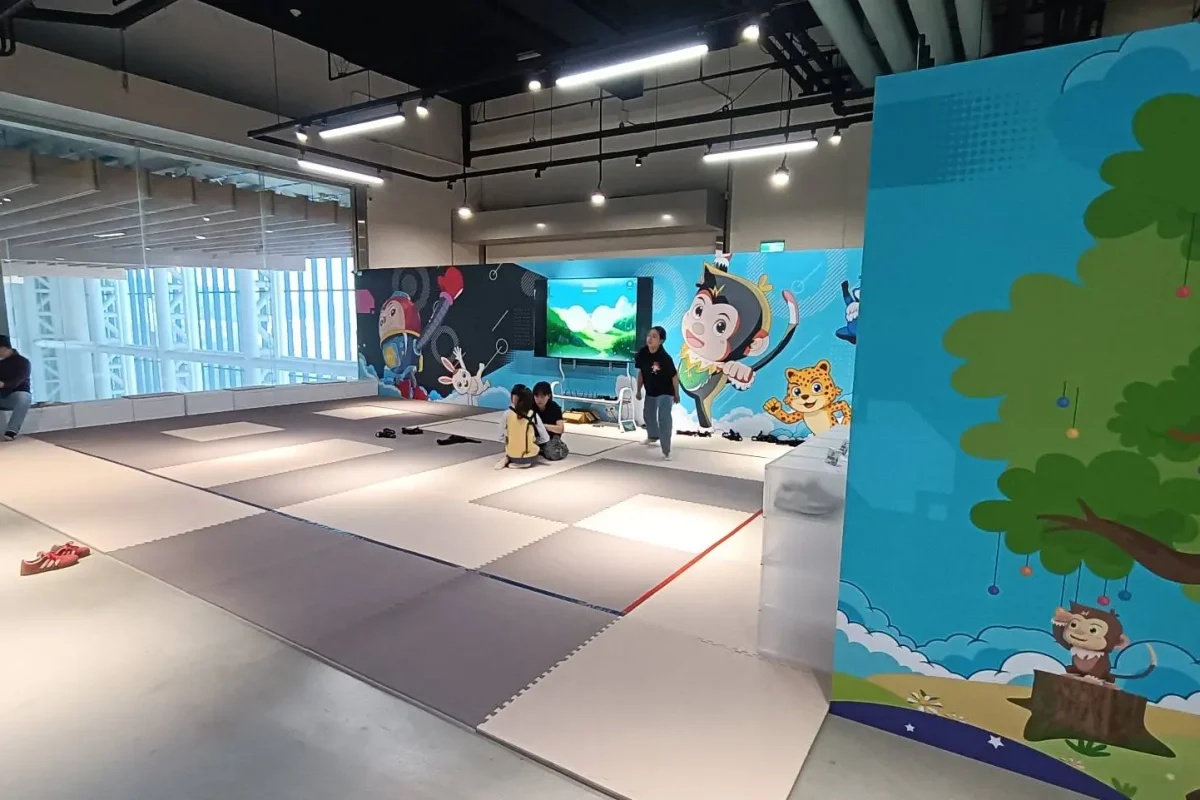 穎成室內裝修有限公司-台中室內裝修-彰化室內裝修-photo_南投市樹德半山夢工廠806櫃位新增燈具工程_2