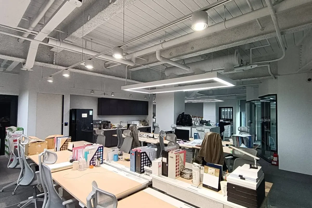 穎成照明設計有限公司-台中室內裝修-彰化室內裝修-南投室內裝修_水電工程_台中西屯區_儷寶化粧品公司_5